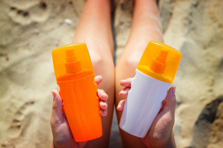 perbedaan sunscreen dan sunblock mana yang lebih baik