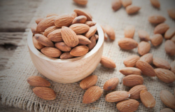 kacang almond dan stres oksidasi