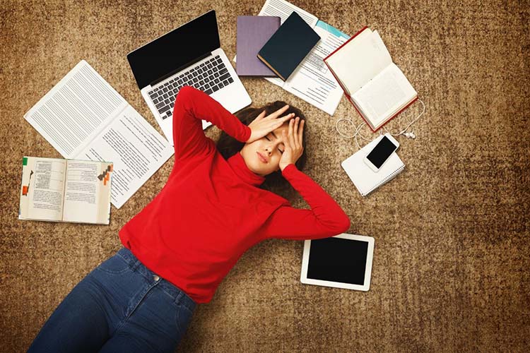 tanda-tanda anda terjebak toxic productivity